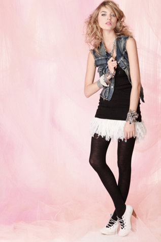 nov10 party outfit 7