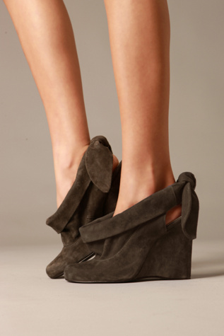 Linger With Me Wedge