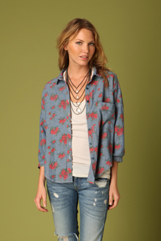 Sapphire Hill Floral Button Up