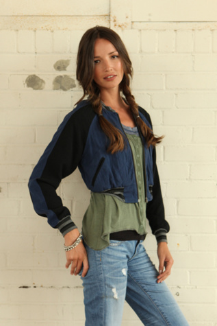 Navy/black