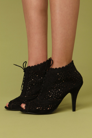 Cut Out Eyelet Bootie