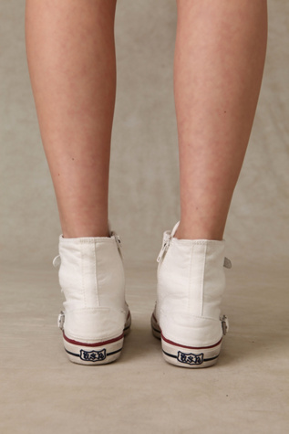 Buckle Up Canvas Midtop