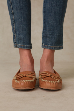 Alex Camp Flat by Frye