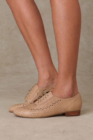 Miller Cutout Oxford