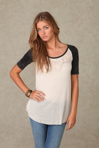 3/4 Sleeve Embroidered Neck Baseball Tee