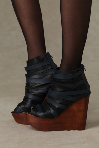 Miramar Straps Platform