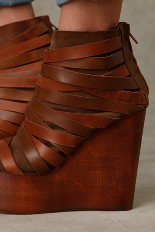 Miramar Straps Platform