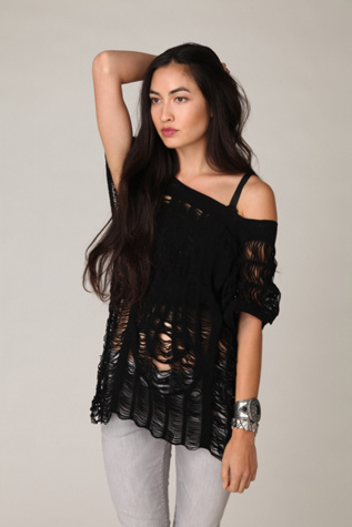 Shredded Seamless Tee