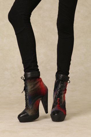 Black/Rainbow