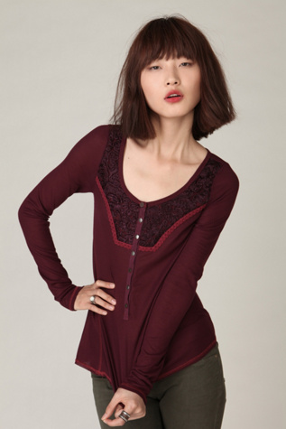 Long Sleeve Applique Neck Henley