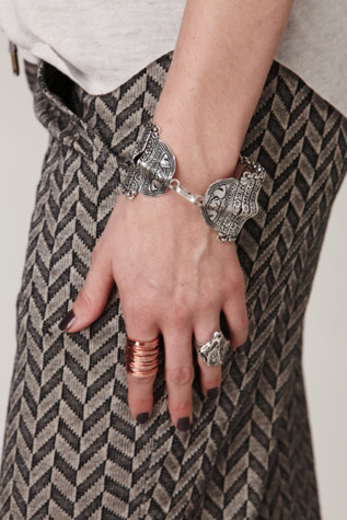 Cantina Metal Bracelet