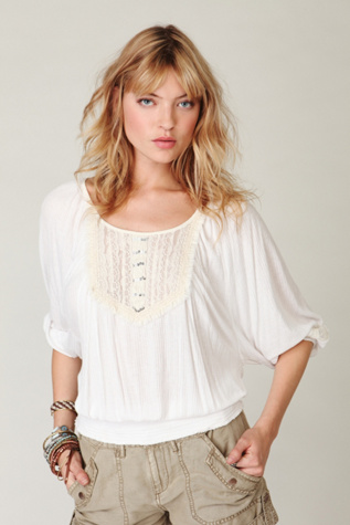 Jolie A-Go Go Blouse