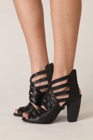 Roxanne Heel
