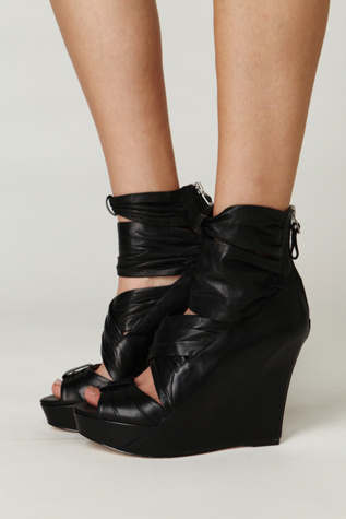 Victoria Wedge