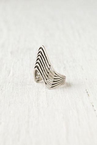 Chevron Ring