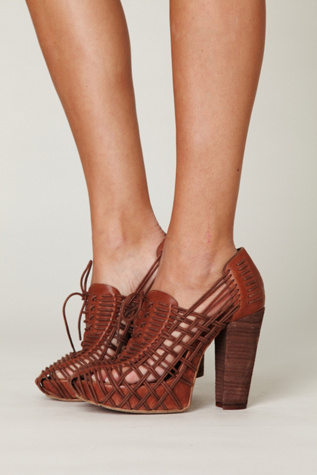 Naia Heel