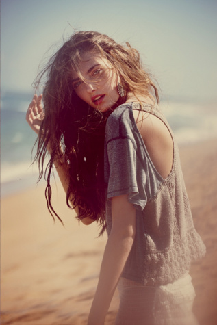 Cropped Diamond Tee
