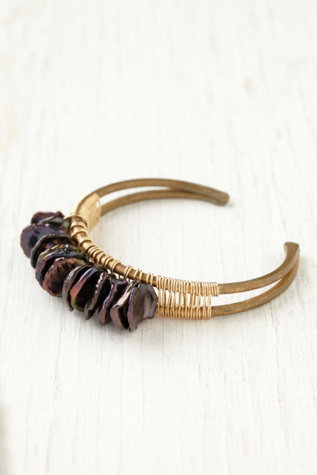 Black Pearl Chip Cuff