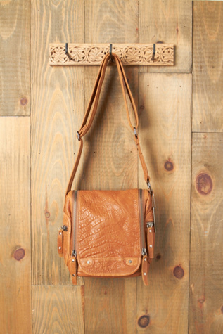 Interstate Aperture Crossbody