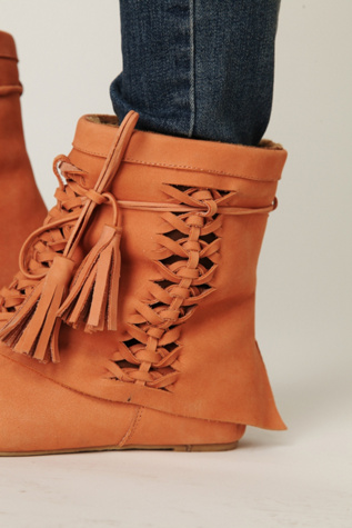 Tain Tassel Boot