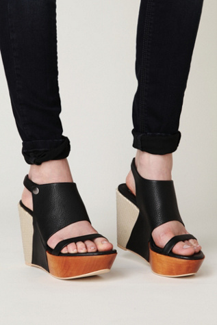 Black / Wood / Snake