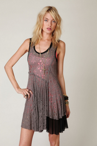 Sleeveless Textured Mesh Tunic