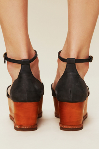 Shirley Platform