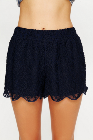 Scalloped Lace Skort