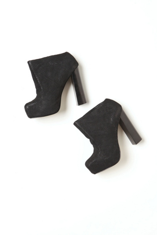 Black Slashed Nubuck
