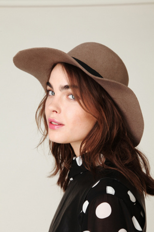 Jenoah Floppy Brim Hat