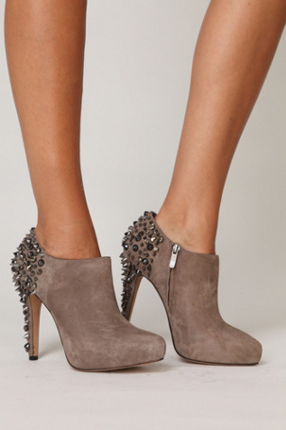 Rizzo Spike Heel