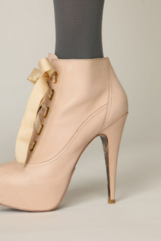Symphonia Platform Heel