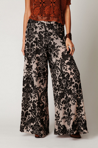Black / Ivory