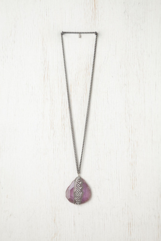 Dio Agate Drop Pendant