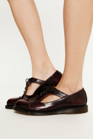 Caragan Cutout Brogue
