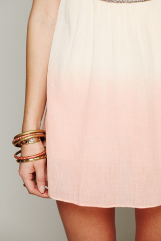 FADED PEACH