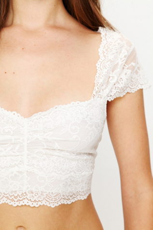 Scallop Edge Lace Crop