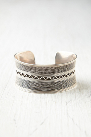 Etched Silverspun Cuff