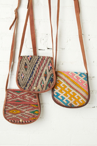 Rocas Carpet Crossbody