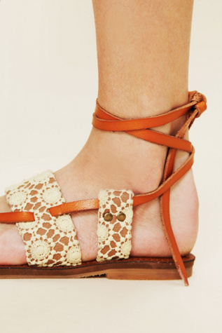 Laila Sandal