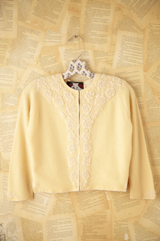 Free People Vintage Cropped Sweater in Vintage-Clothing