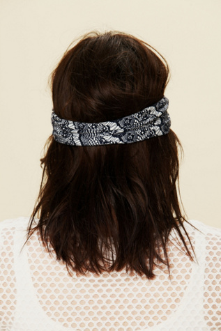 Cream with Black Lace