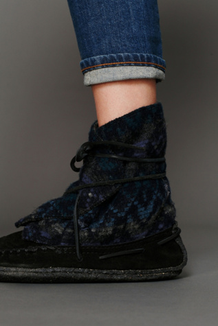 Blue Jacquard/Black Suede