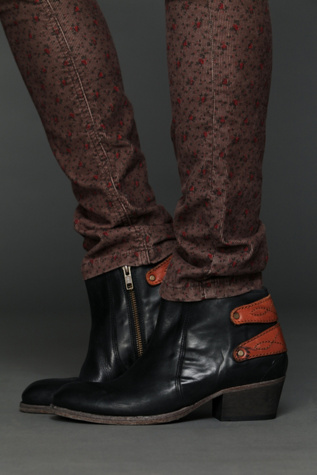 Hudson Connelly Ankle Boot in Boots