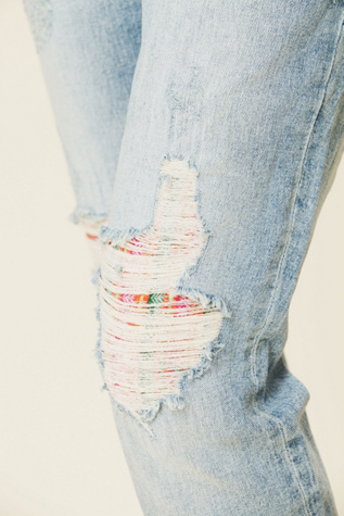 Tapestry Embellished Slim and Slouchy Fit Jeans