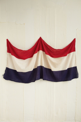 Vintage Netherlands Flag in vintage-loves-objects
