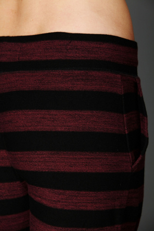 Plum / Black