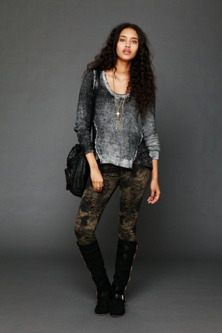 Ivory / Black