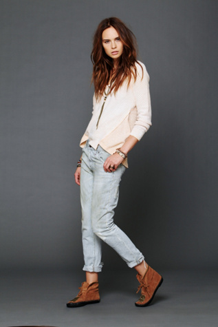 Ivory / Pale Pink