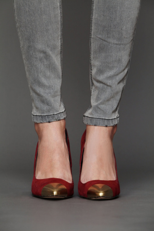 Selena Metal Toe Heel